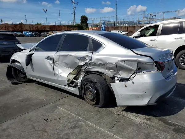 1N4AL3AP7JC212473 2018 NISSAN ALTIMA - Image 2