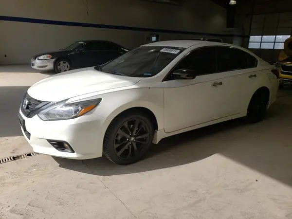 1N4AL3AP7JC213218 2018 NISSAN ALTIMA - Image 1