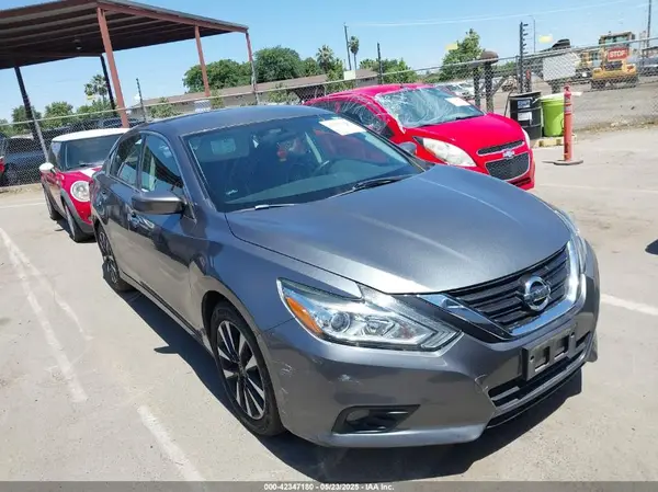 1N4AL3AP7JC213400 2018 NISSAN ALTIMA - Image 1