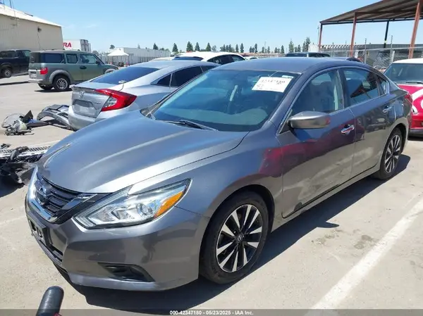 1N4AL3AP7JC213400 2018 NISSAN ALTIMA - Image 2