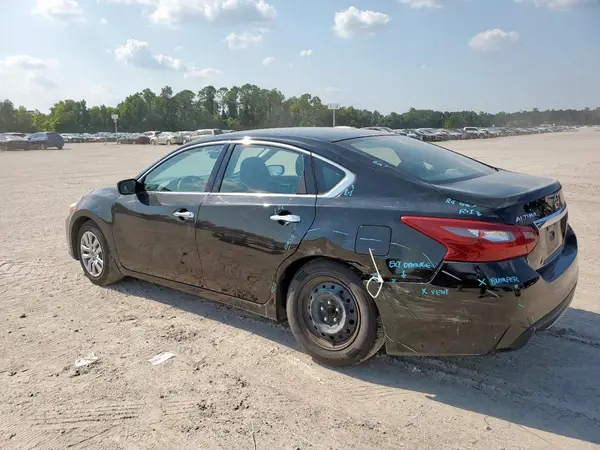 1N4AL3AP7JC213591 2018 NISSAN ALTIMA - Image 2