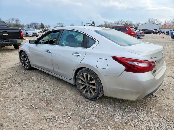 1N4AL3AP7JC214515 2018 NISSAN ALTIMA - Image 2