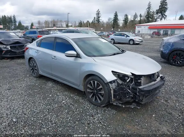 1N4AL3AP7JC214675 2018 NISSAN ALTIMA