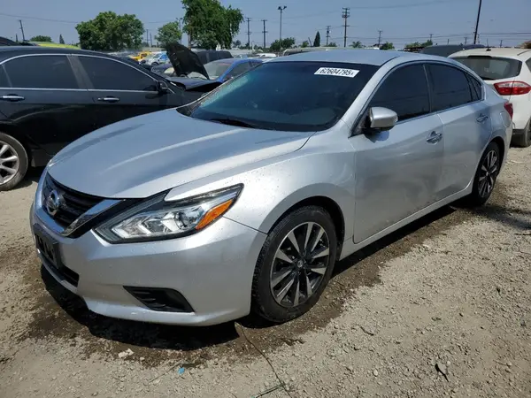 1N4AL3AP7JC215194 2018 NISSAN ALTIMA - Image 1