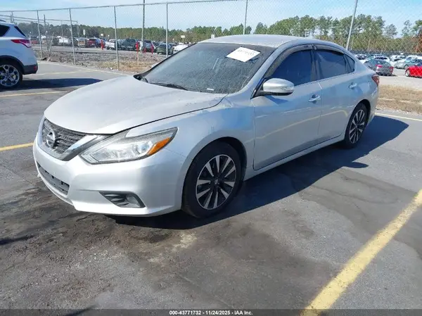1N4AL3AP7JC216653 2018 NISSAN ALTIMA - Image 2