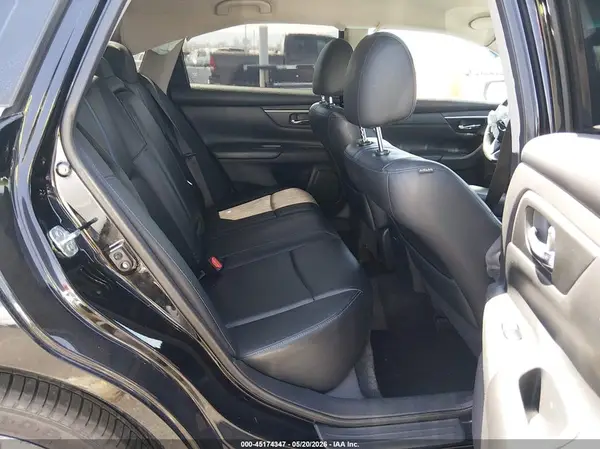 1N4AL3AP7JC219584 2018 NISSAN ALTIMA - Image 8