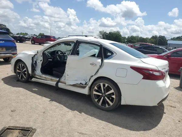 1N4AL3AP7JC220735 2018 NISSAN ALTIMA - Image 2