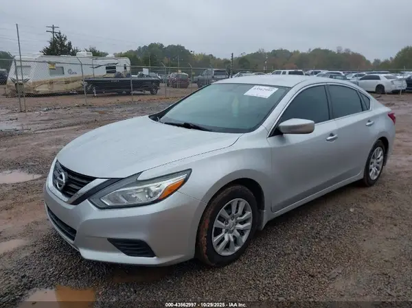 1N4AL3AP7JC220914 2018 NISSAN ALTIMA - Image 2