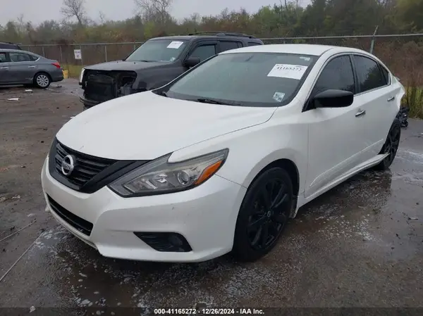 1N4AL3AP7JC222405 2018 NISSAN ALTIMA - Image 2