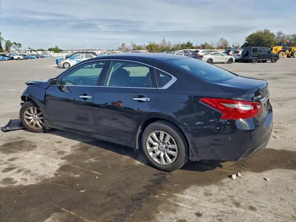 1N4AL3AP7JC223473 2018 NISSAN ALTIMA - Image 2