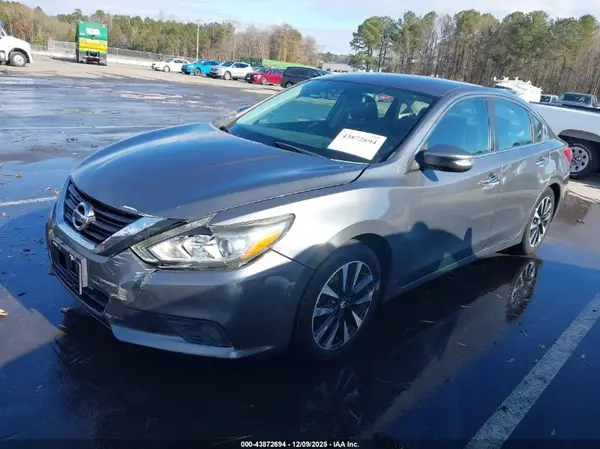 1N4AL3AP7JC223537 2018 NISSAN ALTIMA - Image 2