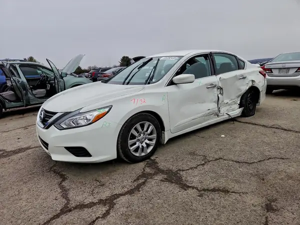 1N4AL3AP7JC223862 2018 NISSAN ALTIMA - Image 1