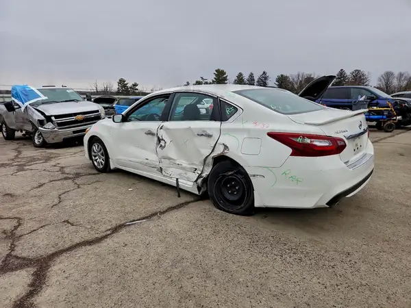 1N4AL3AP7JC223862 2018 NISSAN ALTIMA - Image 2