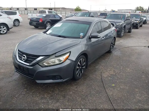 1N4AL3AP7JC224493 2018 NISSAN ALTIMA - Image 2