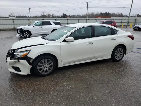 1N4AL3AP7JC225868 2018 NISSAN ALTIMA - Image 1
