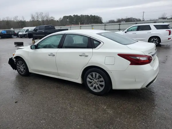 1N4AL3AP7JC225868 2018 NISSAN ALTIMA - Image 2