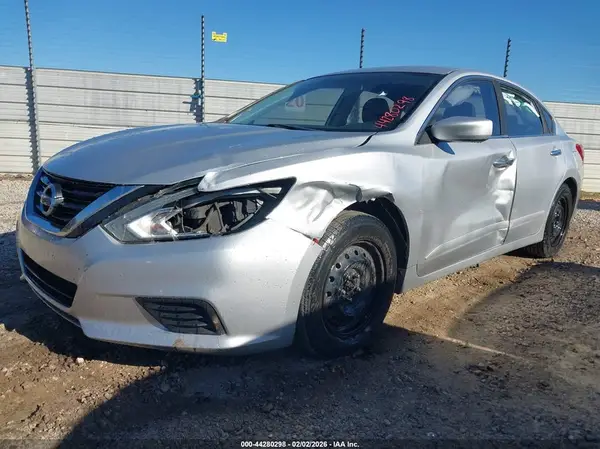 1N4AL3AP7JC228317 2018 NISSAN ALTIMA - Image 2