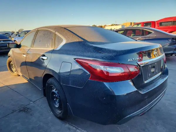 1N4AL3AP7JC228544 2018 NISSAN ALTIMA - Image 2