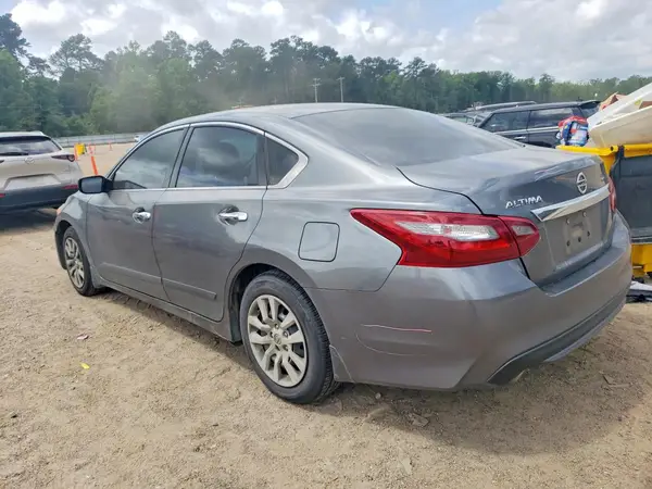 1N4AL3AP7JC229385 2018 NISSAN ALTIMA - Image 2