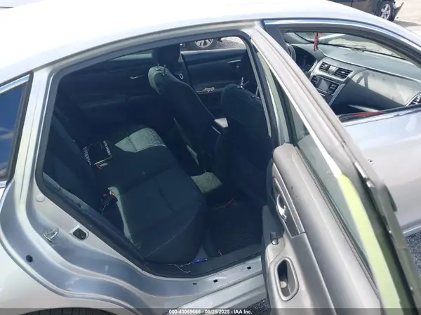 1N4AL3AP7JC229824 2018 NISSAN ALTIMA - Image 8