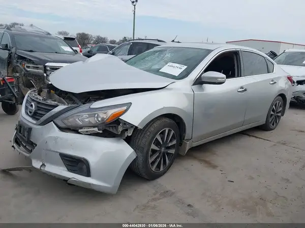 1N4AL3AP7JC230309 2018 NISSAN ALTIMA - Image 2