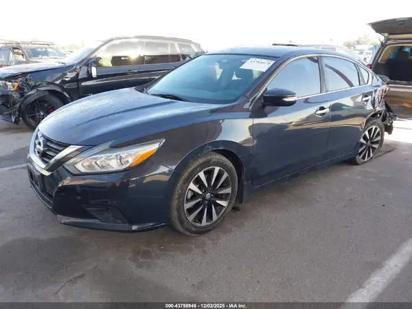 1N4AL3AP7JC230505 2018 NISSAN ALTIMA - Image 2