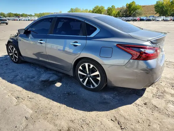 1N4AL3AP7JC231217 2018 NISSAN ALTIMA - Image 2