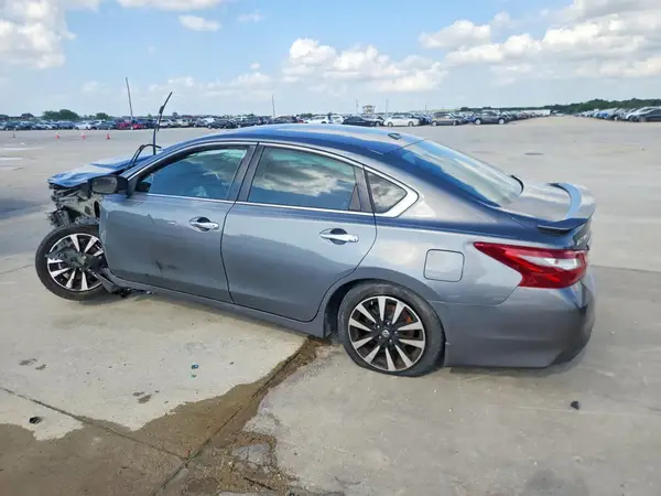 1N4AL3AP7JC232156 2018 NISSAN ALTIMA - Image 2