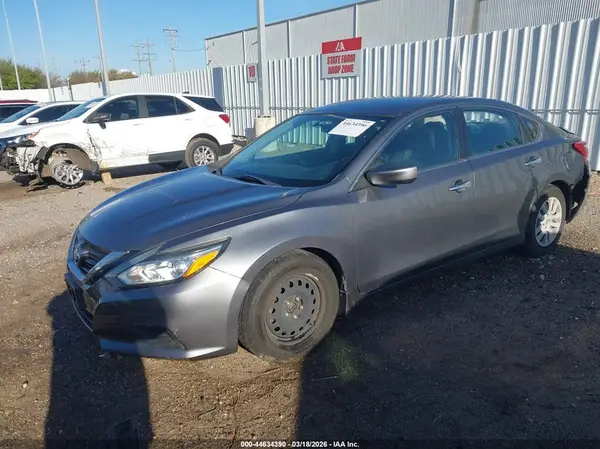 1N4AL3AP7JC232755 2018 NISSAN ALTIMA - Image 2