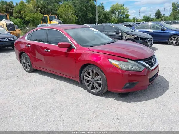 1N4AL3AP7JC232772 2018 NISSAN ALTIMA - Image 1