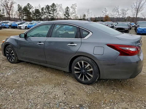 1N4AL3AP7JC234800 2018 NISSAN ALTIMA - Image 2