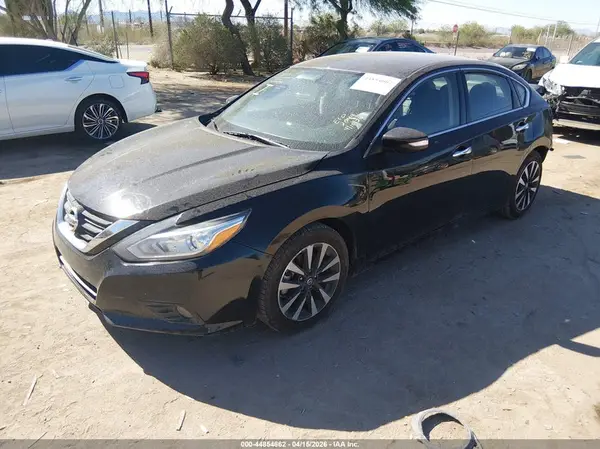 1N4AL3AP7JC238197 2018 NISSAN ALTIMA - Image 2