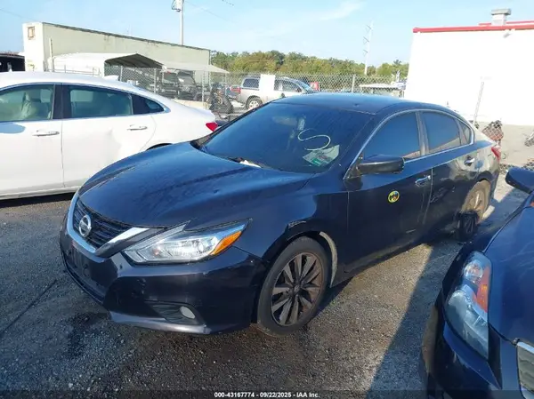 1N4AL3AP7JC242055 2018 NISSAN ALTIMA - Image 2
