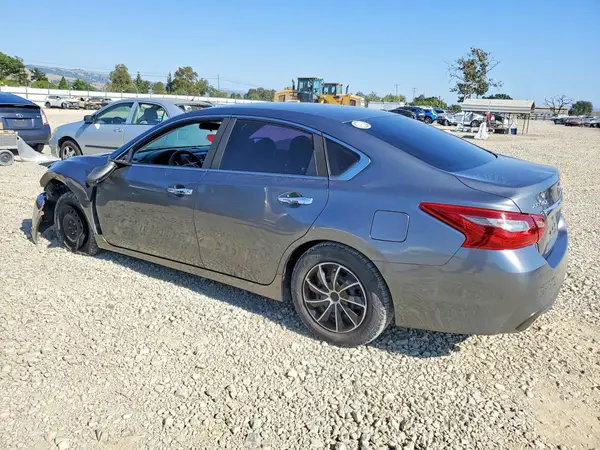 1N4AL3AP7JC242413 2018 NISSAN ALTIMA - Image 2