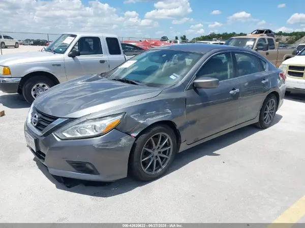 1N4AL3AP7JC244744 2018 NISSAN ALTIMA - Image 2