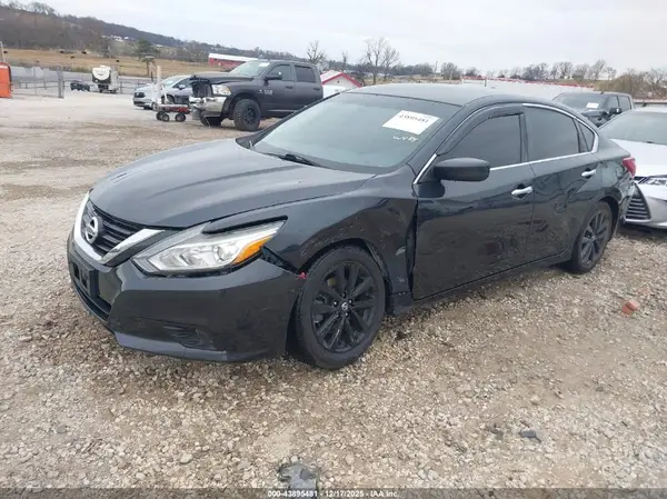 1N4AL3AP7JC244856 2018 NISSAN ALTIMA - Image 2