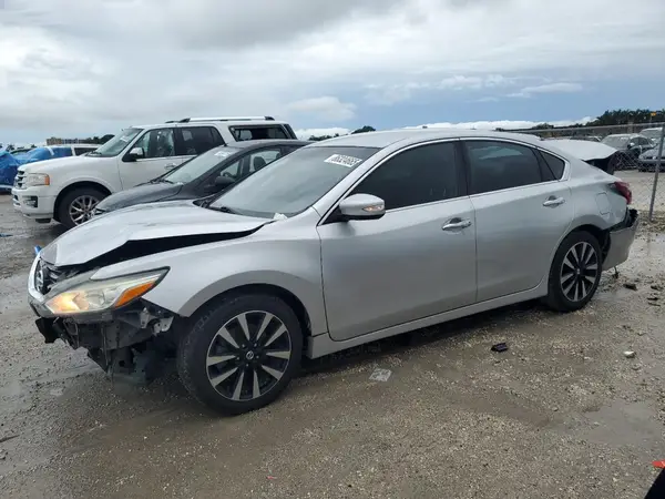 1N4AL3AP7JC245411 2018 NISSAN ALTIMA - Image 1
