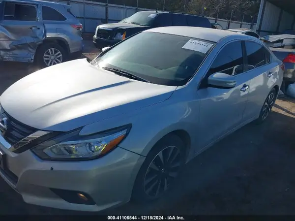 1N4AL3AP7JC247059 2018 NISSAN ALTIMA - Image 2