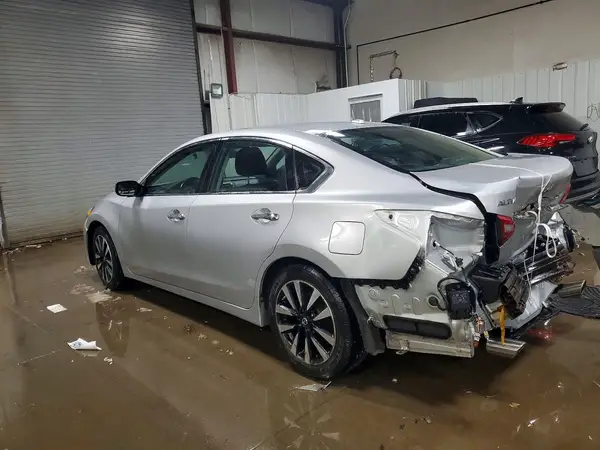 1N4AL3AP7JC247207 2018 NISSAN ALTIMA - Image 2