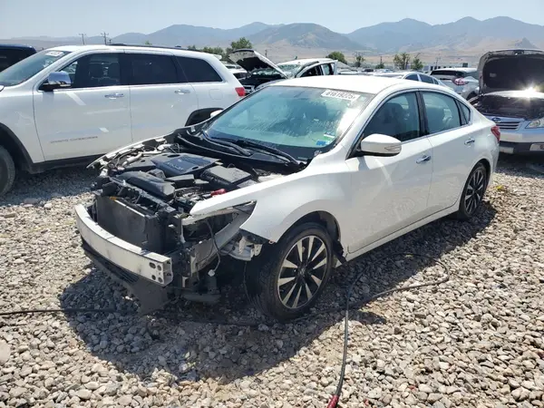 1N4AL3AP7JC247255 2018 NISSAN ALTIMA - Image 1