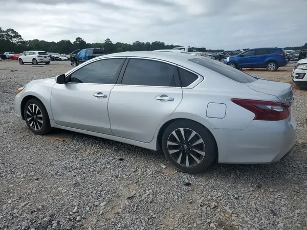 1N4AL3AP7JC247384 2018 NISSAN ALTIMA - Image 2