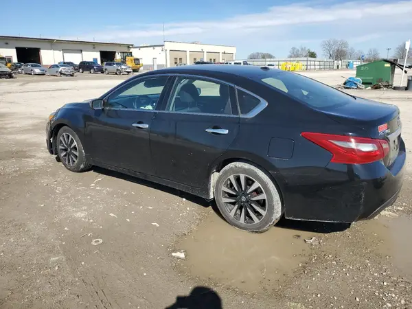 1N4AL3AP7JC247658 2018 NISSAN ALTIMA - Image 2