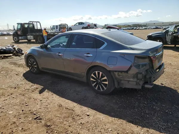 1N4AL3AP7JC247983 2018 NISSAN ALTIMA - Image 2