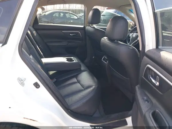 1N4AL3AP7JC248907 2018 NISSAN ALTIMA - Image 8