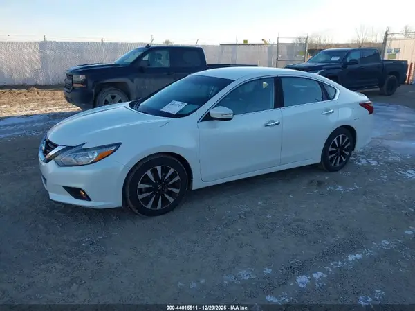 1N4AL3AP7JC249300 2018 NISSAN ALTIMA - Image 2