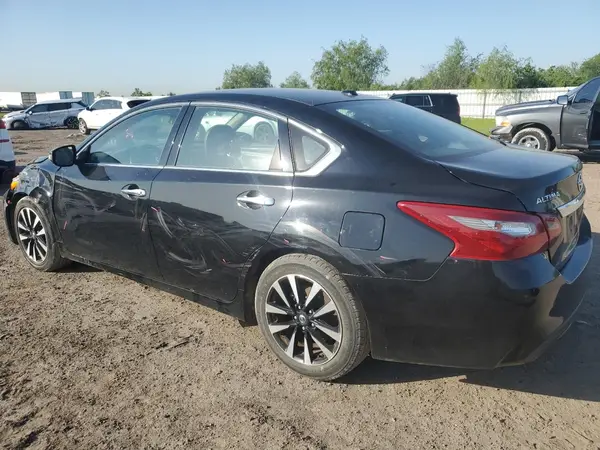 1N4AL3AP7JC249412 2018 NISSAN ALTIMA - Image 2