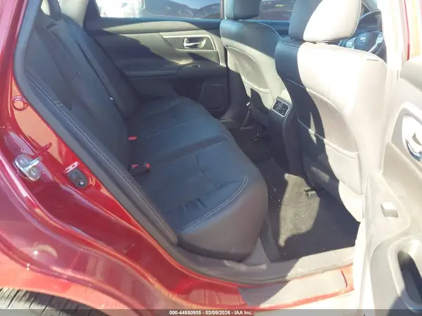 1N4AL3AP7JC249877 2018 NISSAN ALTIMA - Image 8