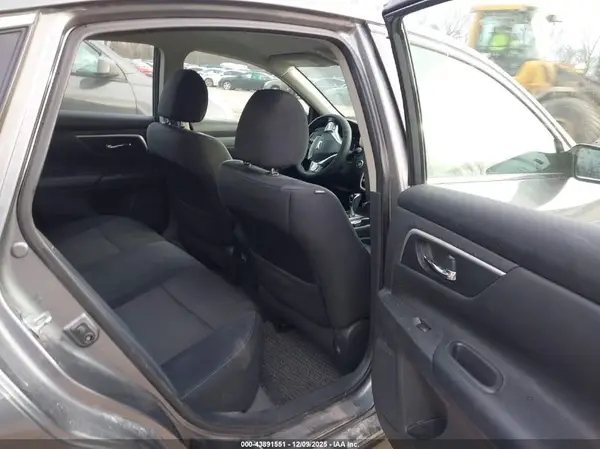 1N4AL3AP7JC250169 2018 NISSAN ALTIMA - Image 8
