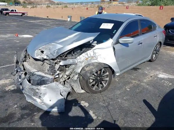 1N4AL3AP7JC254366 2018 NISSAN ALTIMA - Image 2
