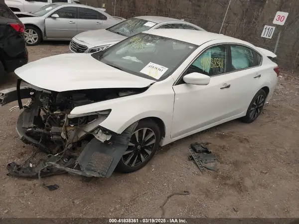1N4AL3AP7JC258496 2018 NISSAN ALTIMA - Image 2
